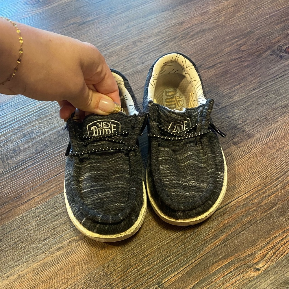 Toddler 10 Hey Dudes. Good condition